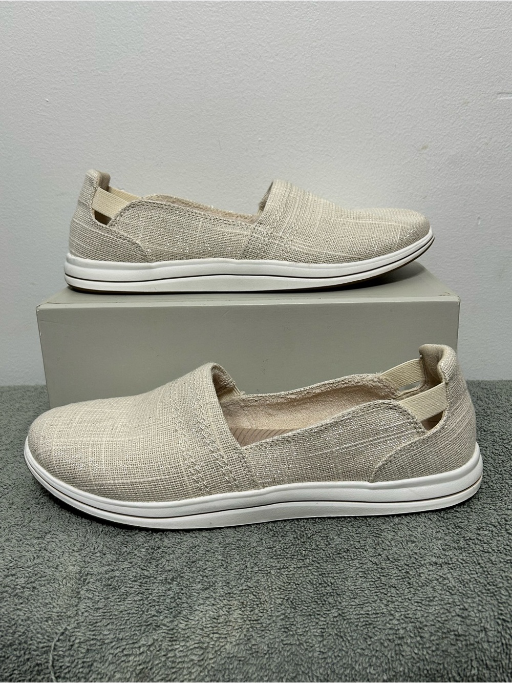 Clarks Cloudsteppers Breeze Step II Slip On Sneakers Womens Size 9